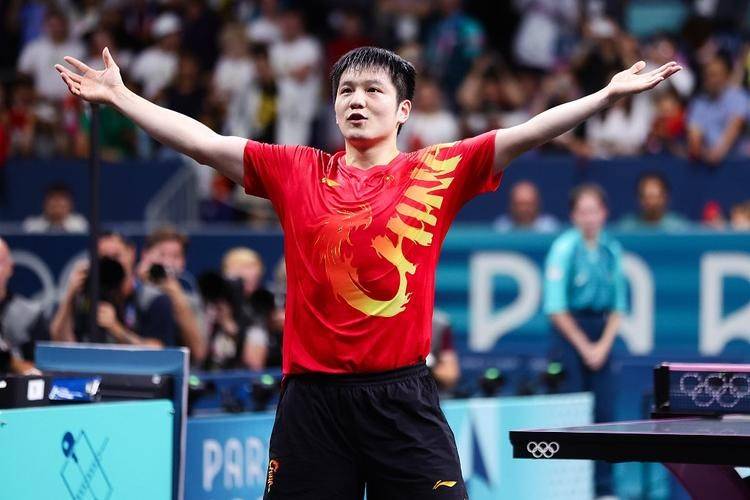He Xiaolong (Personal background introduction of He Xiaolong's sports reporter)